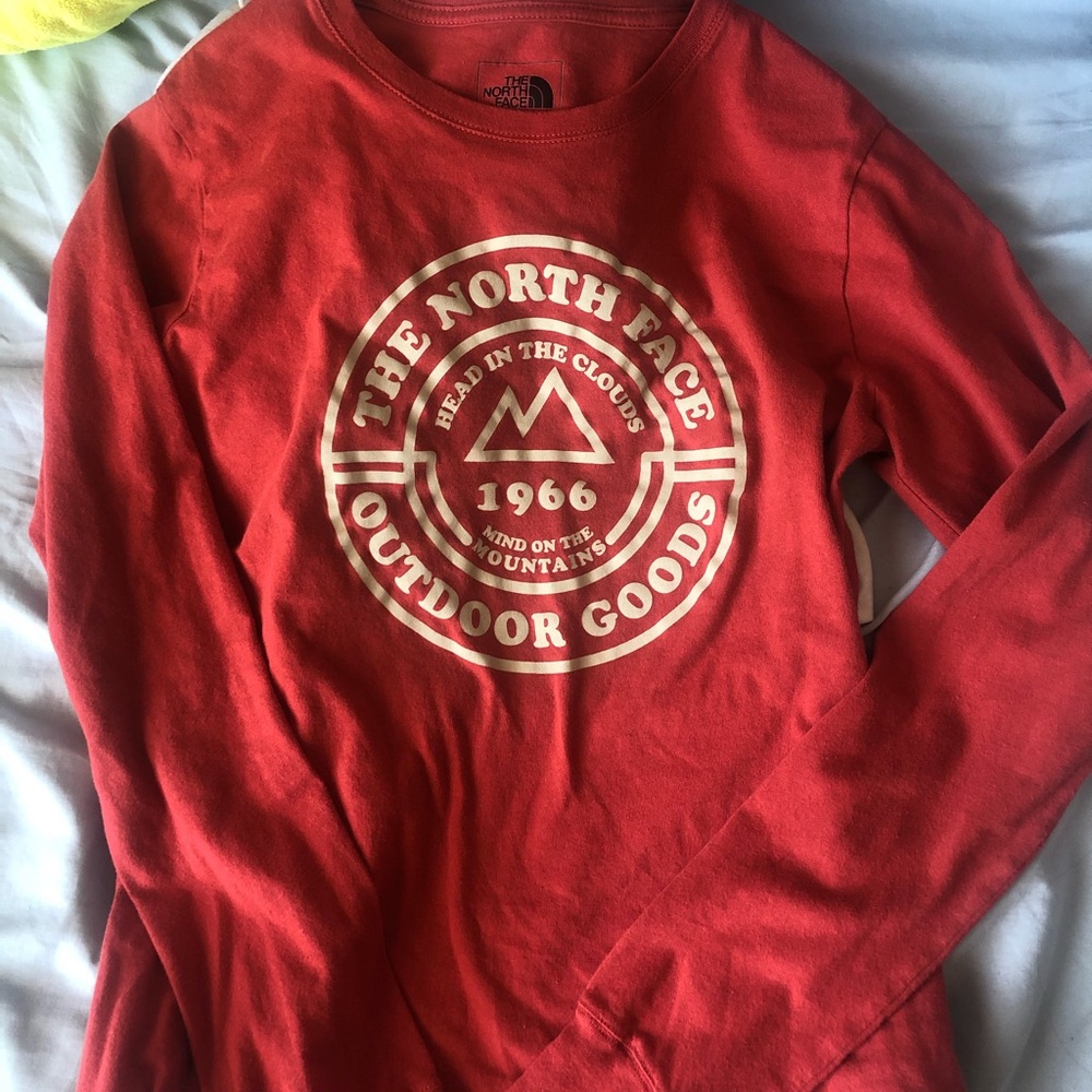 North face long sleeve never worn